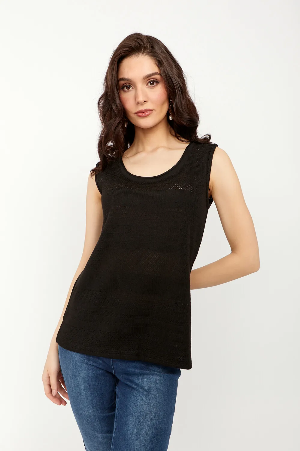 Casual Sleeveless Scoop Neck Pullover Style 24180