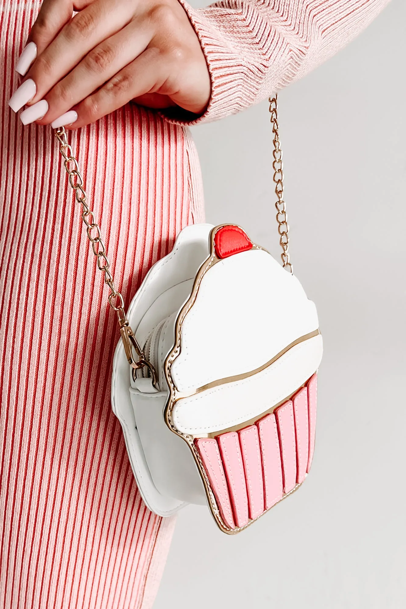 Dessert First Cupcake Shaped Crossbody (White/Pink)