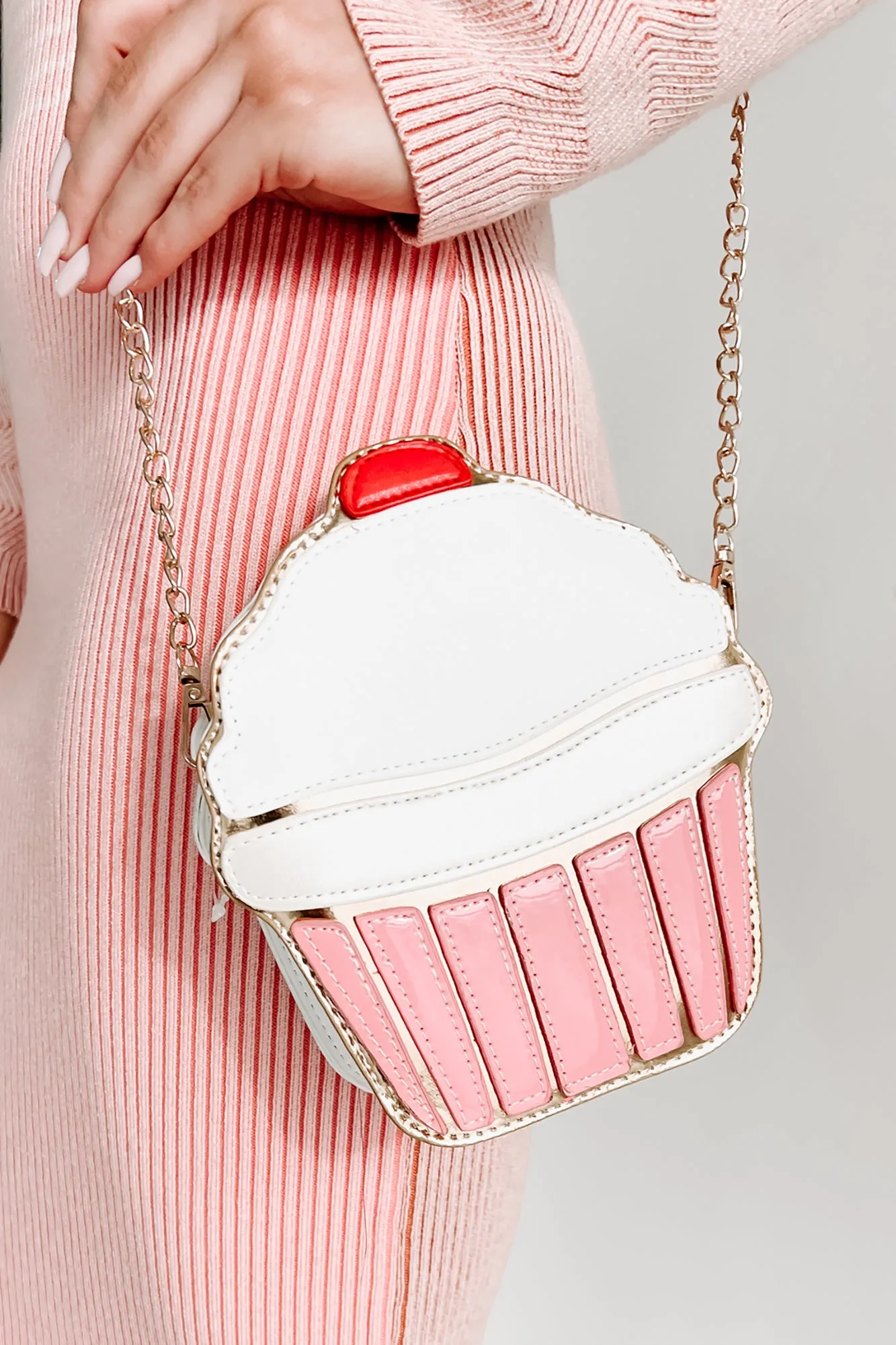 Dessert First Cupcake Shaped Crossbody (White/Pink)