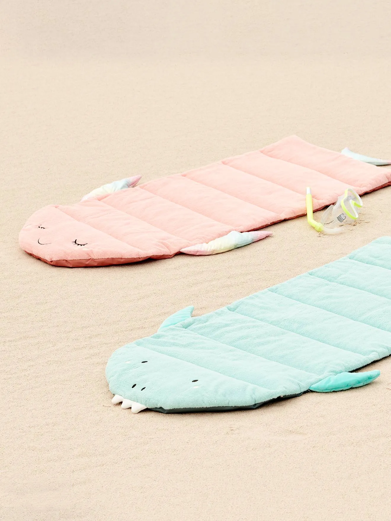 Fish Beach Mat - rose