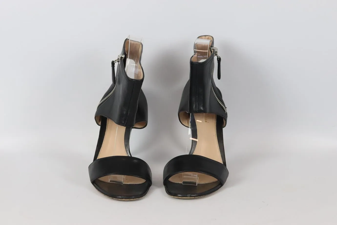 GIANVITO ROSSI ZIP DETAILED LEATHER SANDALS EU 38.5 UK 5.5 US 8.5