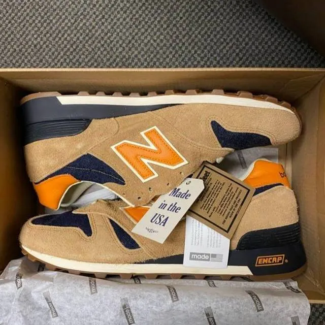 Levi’s x New Balance