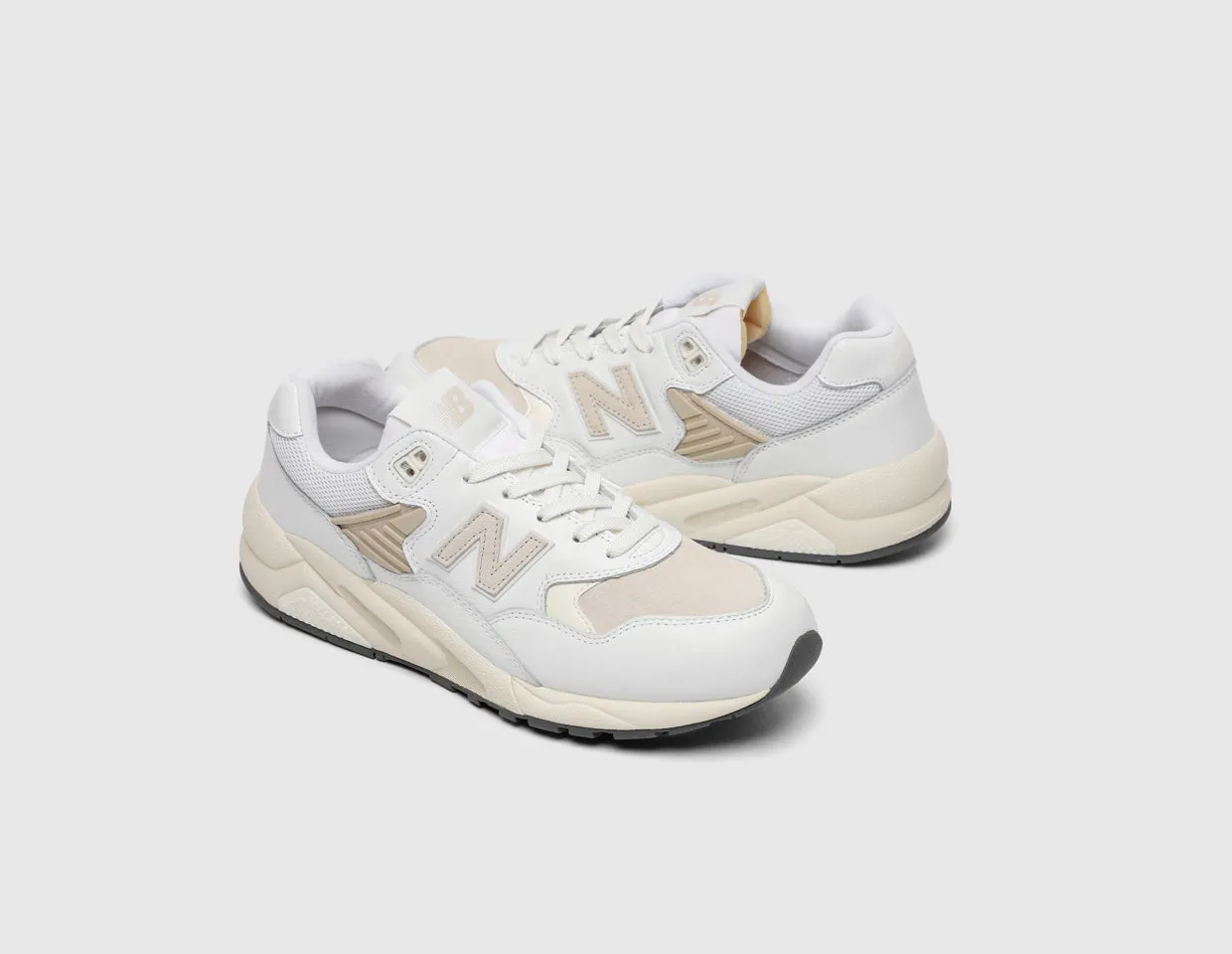 New Balance MT580VTG White / Timberwolf