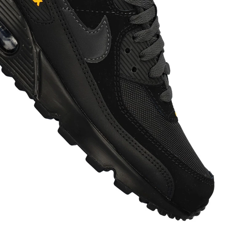 Nike Air Max 90 Trainers