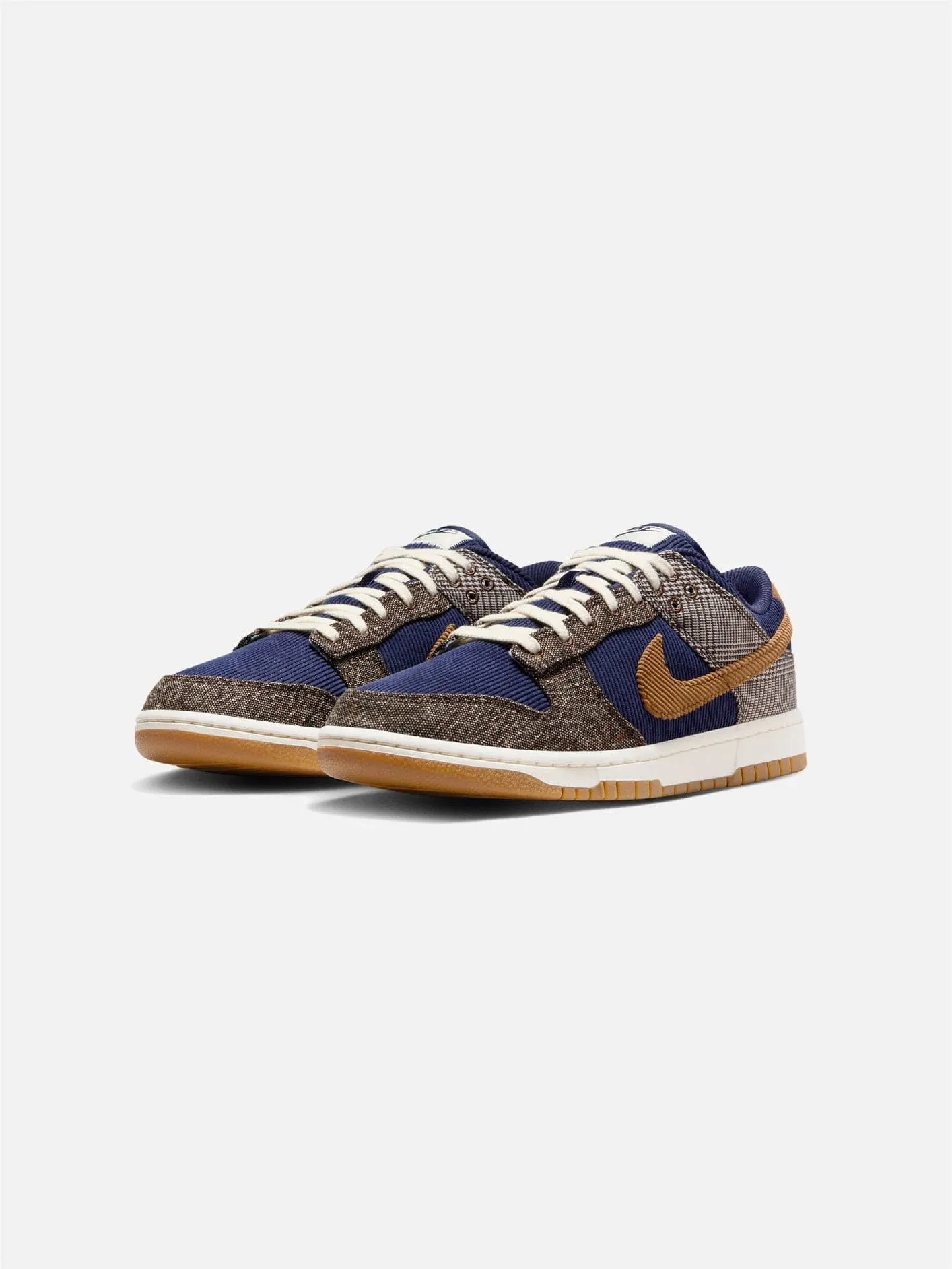 NIKE Dunk Low PRM 