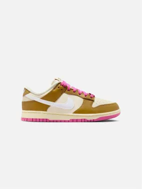 NIKE Dunk Low SE Bronzine Pink