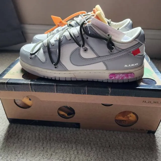 Off-White x Nike Dunk Low Lot 1