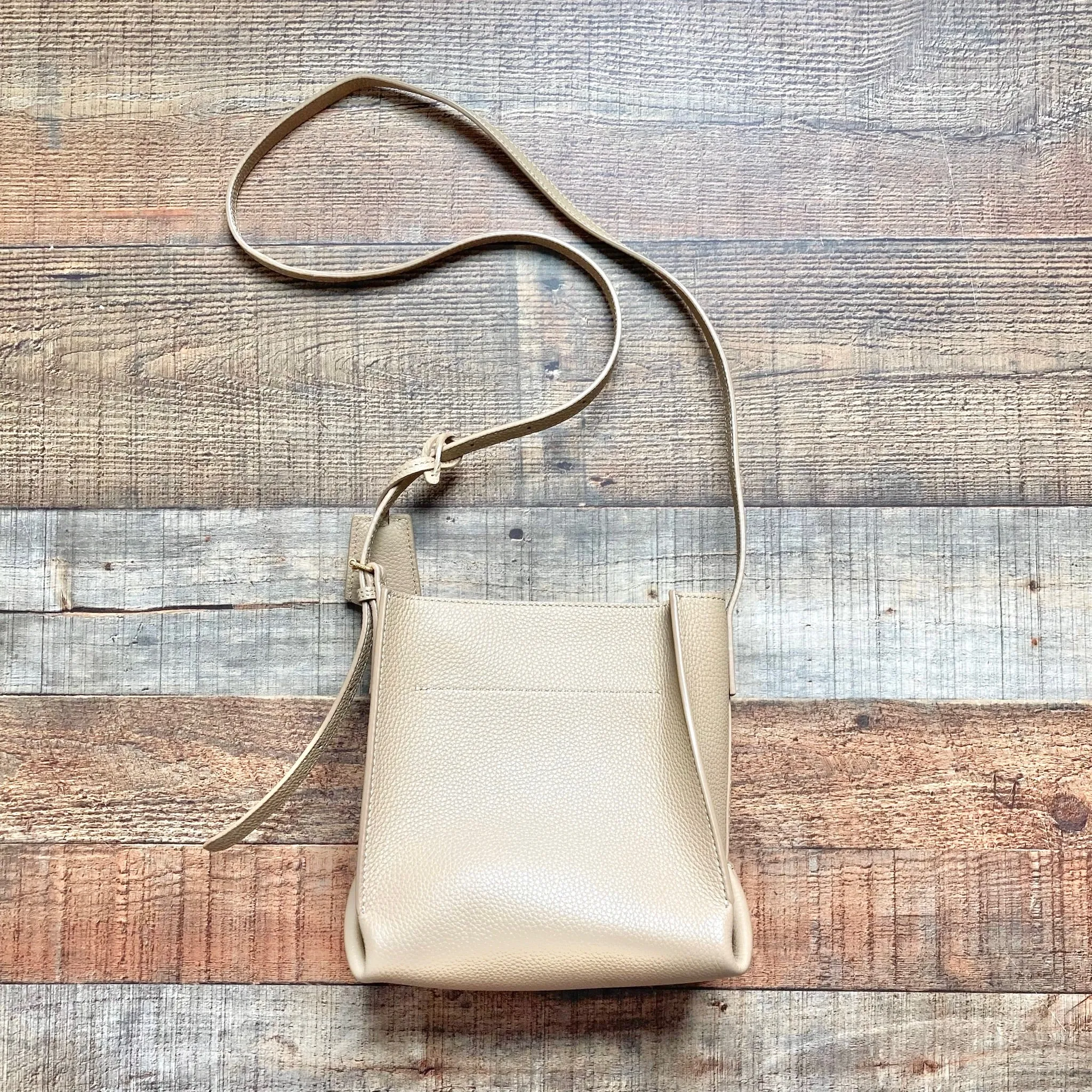 OROTON LEATHER MARGOT MINI BUCKET BAG (GREAT CONDITION,  ONLINE)