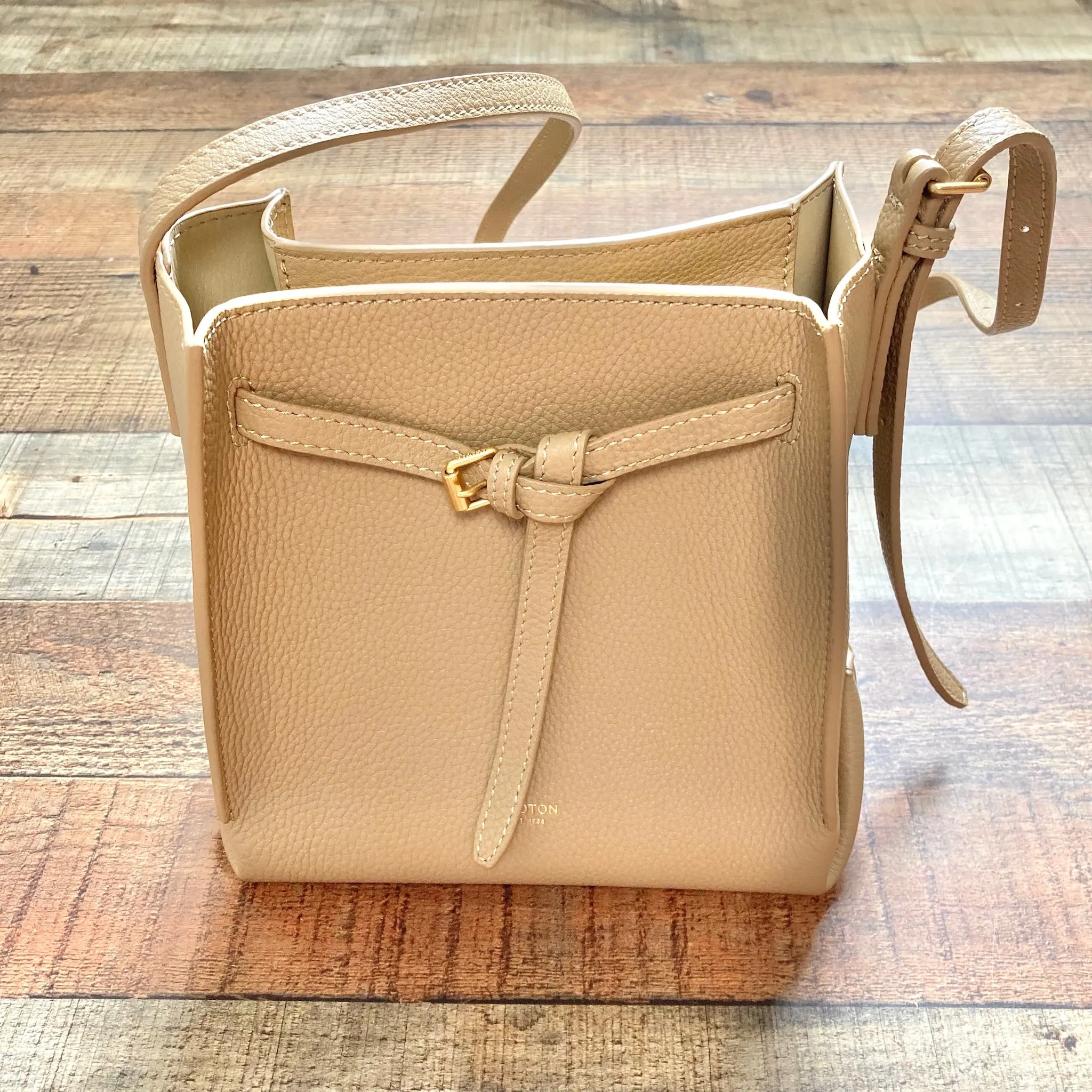 OROTON LEATHER MARGOT MINI BUCKET BAG (GREAT CONDITION,  ONLINE)