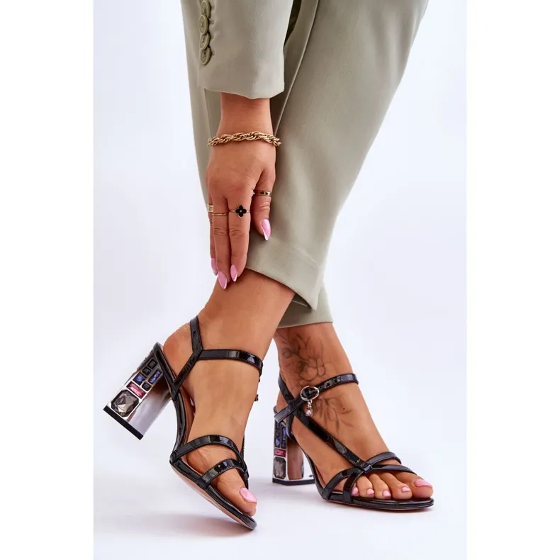 S.Barski Lacquered Sandals On A Decorative Cleat D&amp;A CR-232 Black